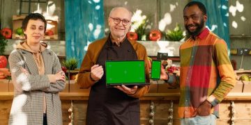Federal Grants for Small Businesses: Your Guide for the Current Quarter - Cover Image
