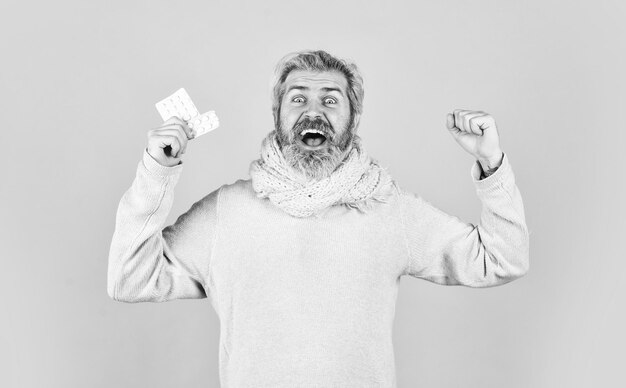 A split image showing a happy person with an in-network bill on one side and a stressed person with an out-of-network bill on the other, illustrating the difference the No Surprises Act aims to eliminate.