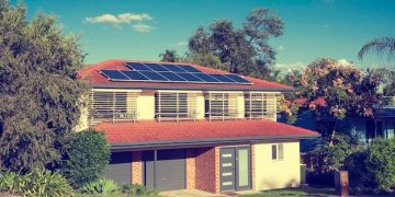 Federal Tax Credits for Renewable Energy: Homeowner's Guide 2026 - Cover Image