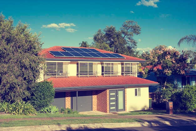 Federal Tax Credits for Renewable Energy: Homeowner’s Guide 2026